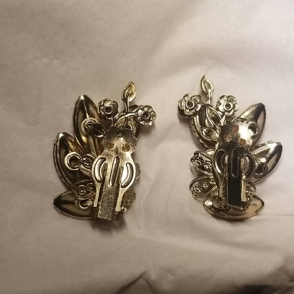 Purple crystal vintage clip earrings - Picture 2 of 2